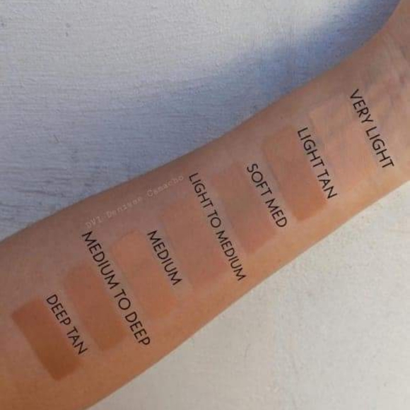 Mary Kay At Play Soft Medium Matte foundation. - Picture 2 of 2